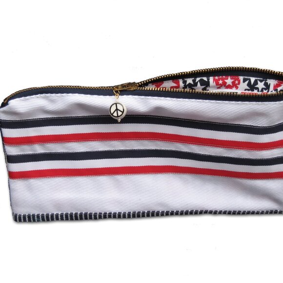 Nautical Stripe Zippered Cosmetic Bag Purse Organizer NEW with tags - Picture 1 of 7